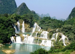 Hồ Ba Bể – Thác Bản Giốc – Hang Pắc Bó – Lạng Sơn 4 ngày 3 đêm